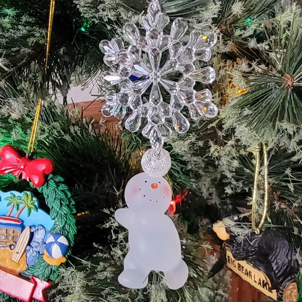 Dabbing Snowman Ornament Christmas Snowflake White Frosted Holiday Decoration